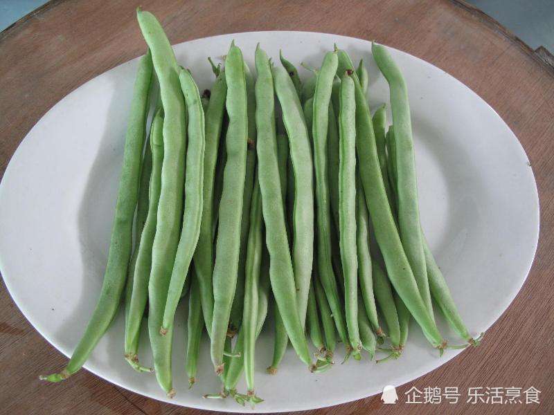 橄榄菜肉沫炒豆角 家常农作物的健康美味新吃法